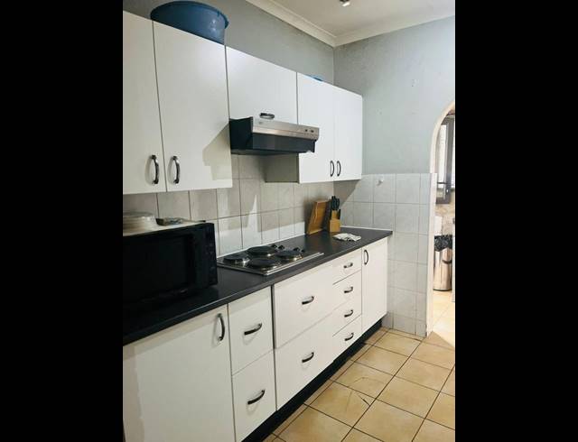 3 BEDROOM HOUSE FOR SALE IN BIRCHLEIGH